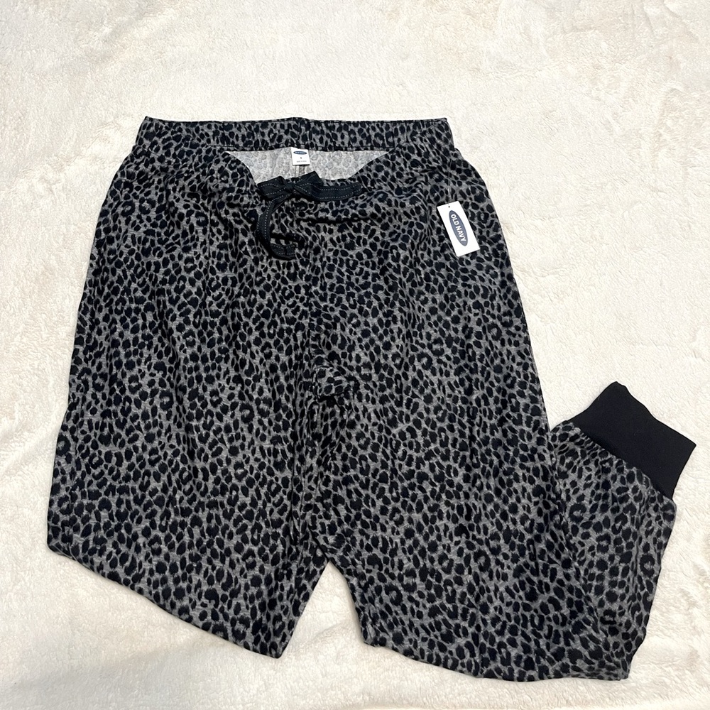 NWT Old Navy Cheetah Print Pajama Pants